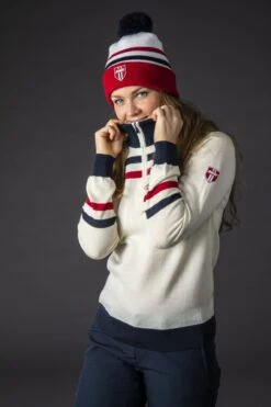 Swix Blizzard Beanie, Snow White -Hiihto Pro Shop 7345 618baf66930462.75898366 blizard20beanie20white2 zpsck6fps3hixtst